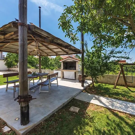 Gorgeous In Tatil Evi Pula
