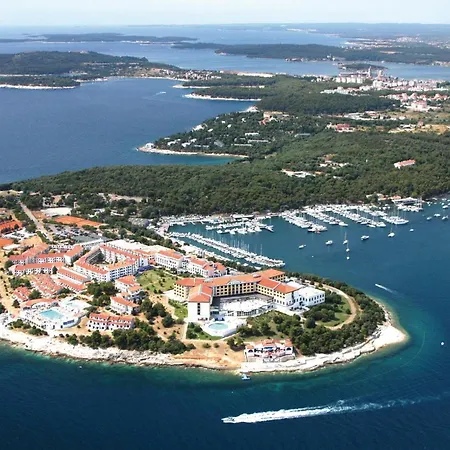 Lovely In With Kitchen Hébergement de vacances *