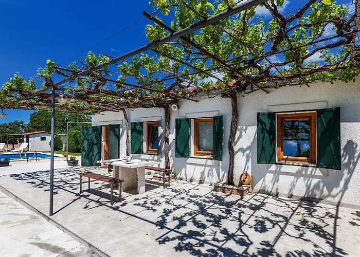 Lovely In With Kitchen *