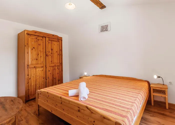 Lovely In With Kitchen *