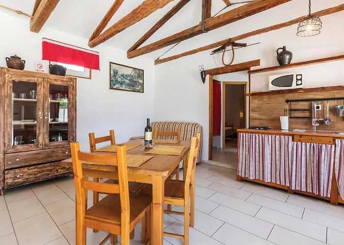 Holiday home Lovely In With Kitchen *