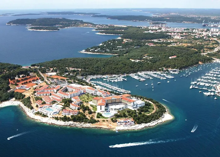 Lovely In With Kitchen Holiday home *