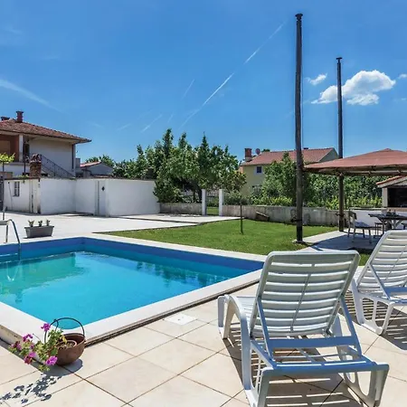 Lovely In With Kitchen Póla